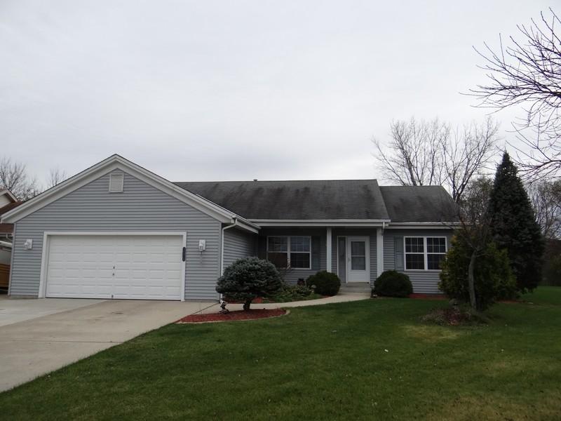 10423 W White Manor Ct., Caledonia, WI 53126