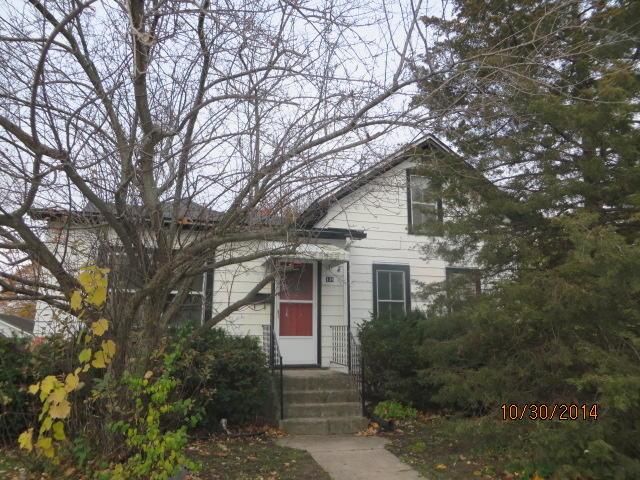 139 Sussex St., Pewaukee, WI 53072