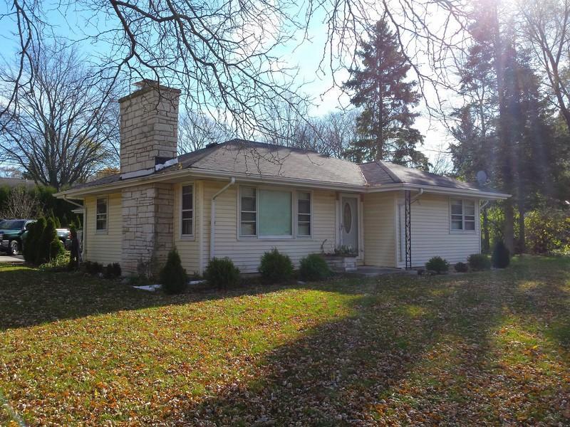 4560 N 150th St, Brookfield, WI 53005