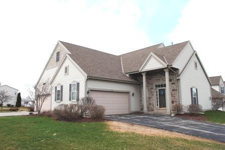 1500 Roxbury Way, Waukesha, WI 53186