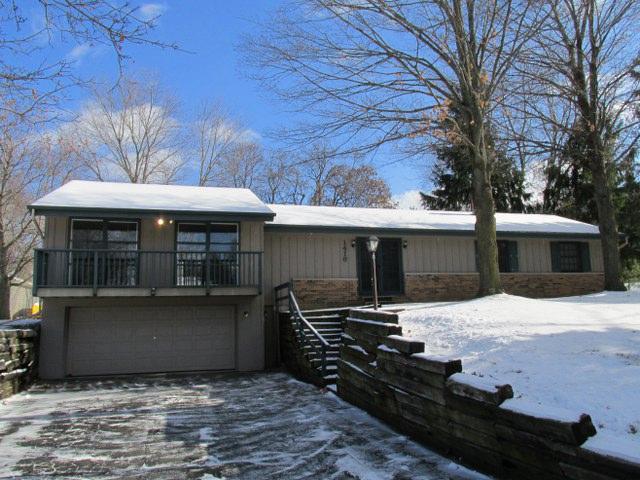 1418 Maple Dr, Richfield, WI 53033