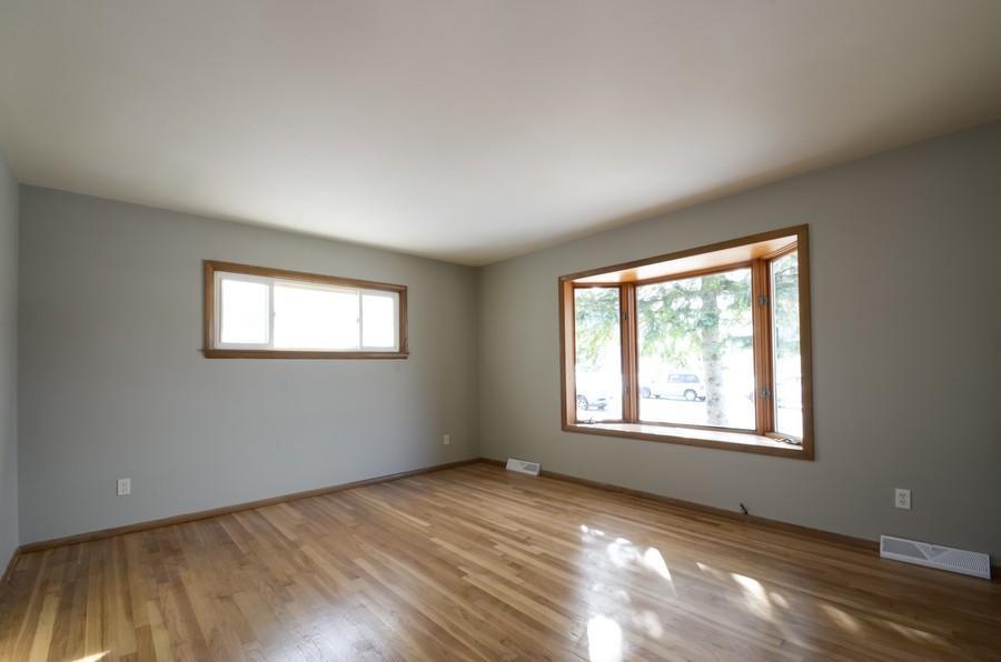 N84W14878 Knoll Ter, Menomonee Falls, WI 53051