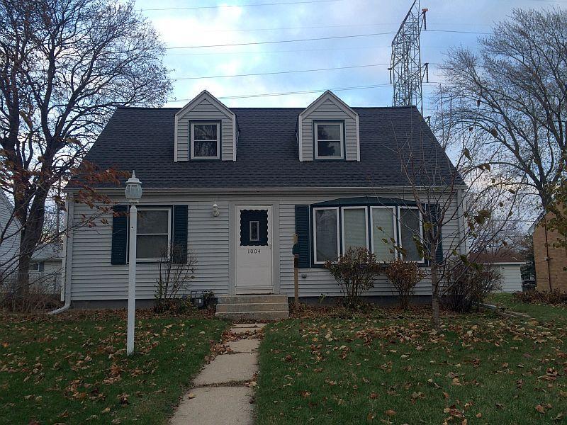 1004 S 113th St., West Allis, WI 53214