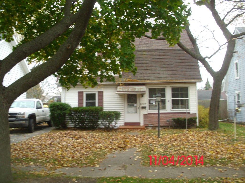 7107 16th Ave, Kenosha, WI 53143