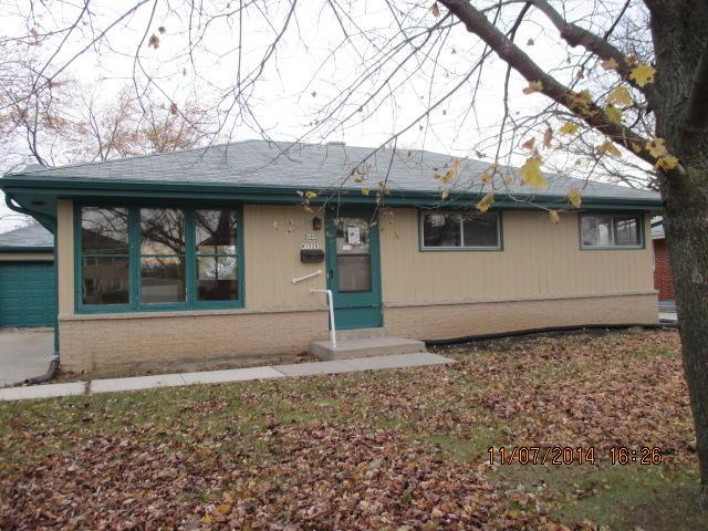 N89W15282 Cleveland Ave., Menomonee Falls, WI 53051