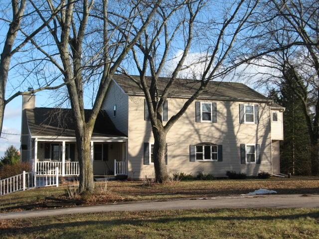 4760 Meadow Vw, Brookfield, WI 53005