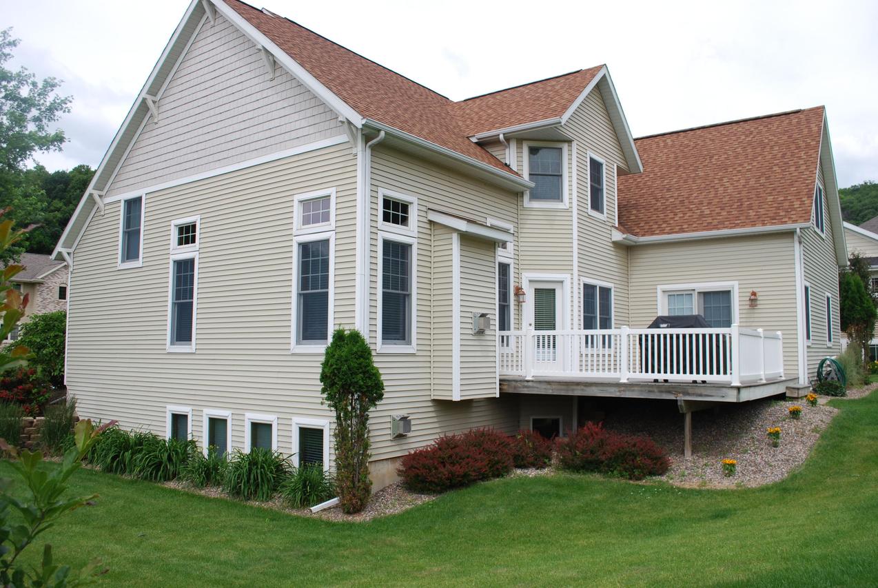 1064 Aspen Valley, Onalaska, WI 54650