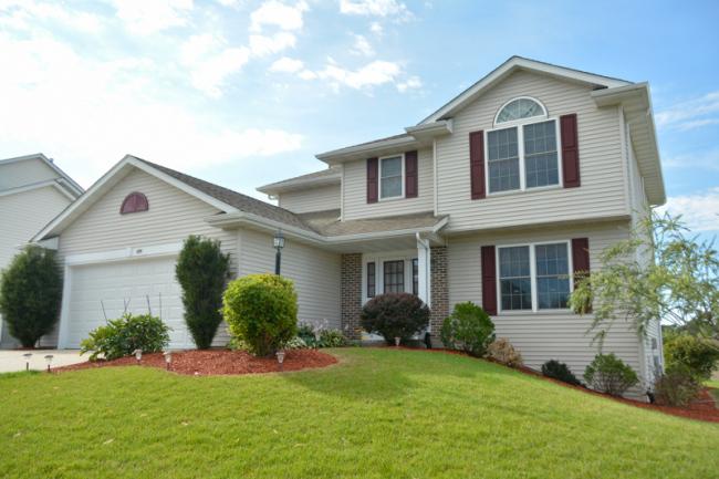 2425 Forest Hill, Waukesha, WI 53188