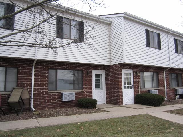 107 Maple Ave. #4, Slinger, WI 53086