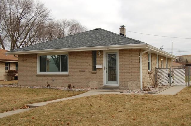 1409 W Leroy, Milwaukee, WI 53221