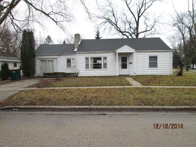 107 S Devendorf St, Elkhorn, WI 53121