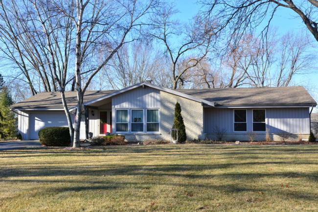 10907 N Westview Ln., Mequon, WI 53092