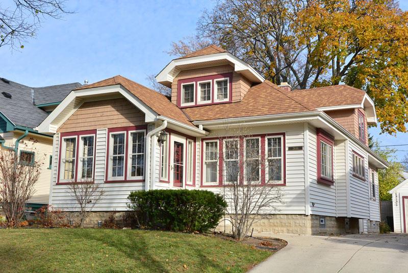 2644 N 71st St., Wauwatosa, WI 53213