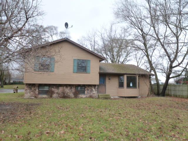 8529 E Windlake Rd., Norway, WI 53130