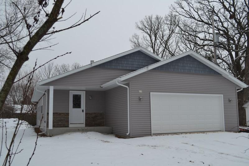 317 Blood St, Mukwonago, WI 53149