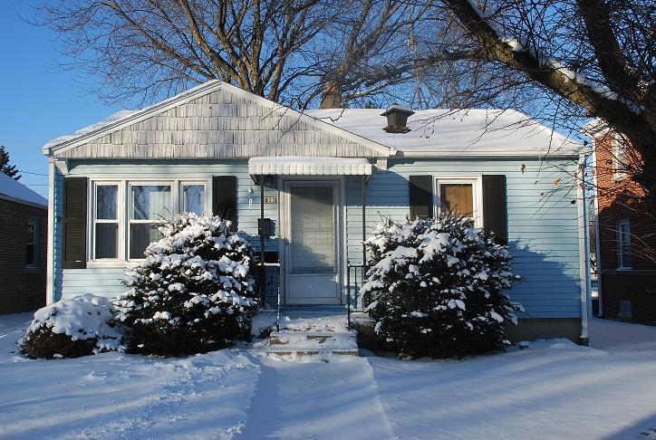 3823 S Clement Ave., Milwaukee, WI 53207