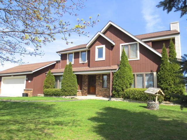 W330S5300 Meadowlark Ln., Genesee, WI 53153