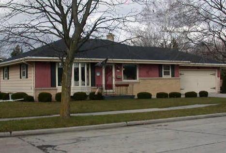 1642 Camden Ct., Manitowoc, WI 54220