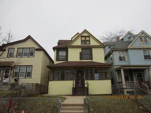 2053 N 34th St, Milwaukee, WI 53208
