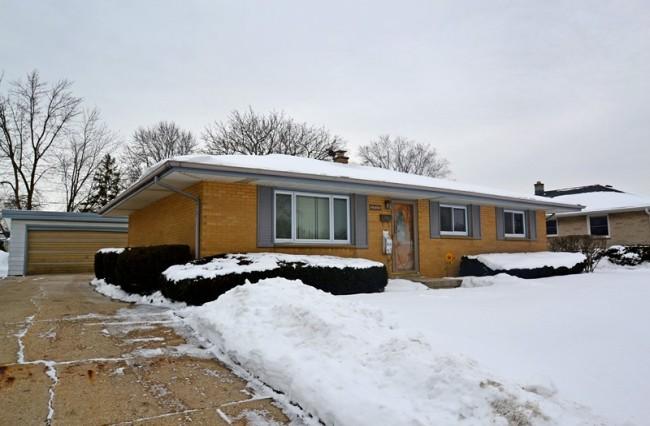 1519 W Denis Ave, Milwaukee, WI 53221