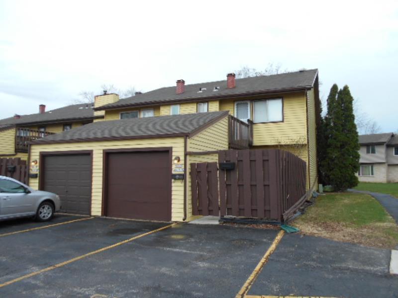 N115W16715 Westminster Ct, Germantown, WI 53022