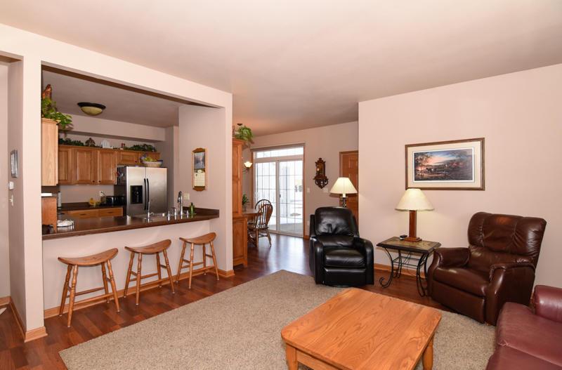 W197N17134 Stonewall Dr, Jackson, WI 53037