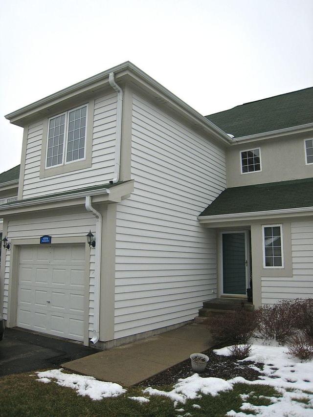 1771 Woodland Cir #12-18, Geneva, WI 53147