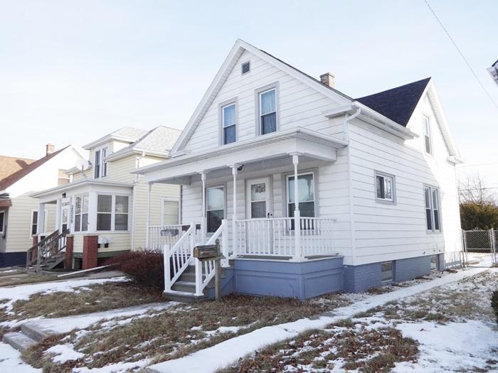 2055 Green St, Racine, WI 53402