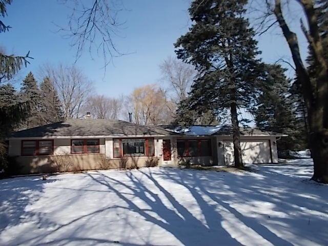 W227N5906 Lynwood Dr, Lisbon, WI 53089