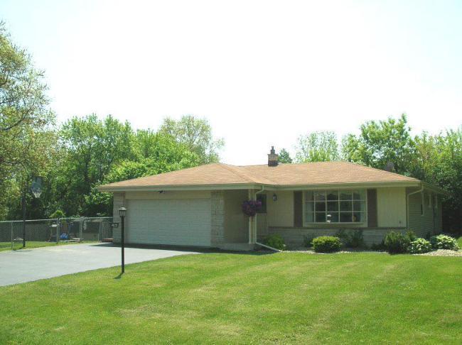 4625 St Regis Dr, Mount Pleasant, WI 53403