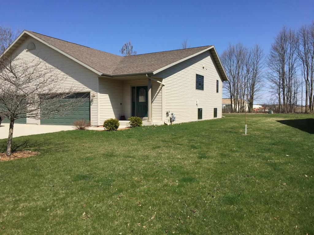1546 Falcon Way, Sheboygan Falls, WI 53085