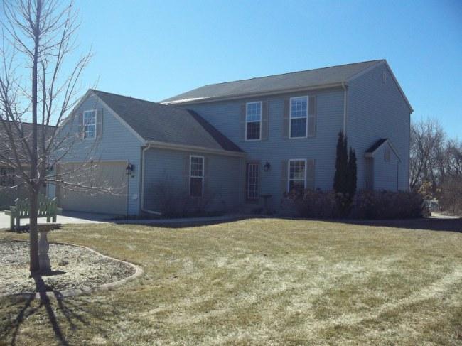 649 Heron Dr, Mukwonago, WI 53149