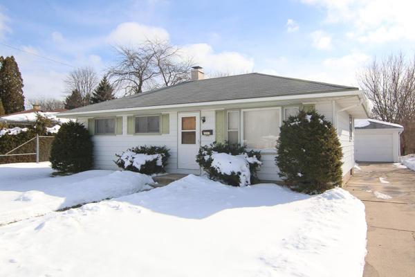 3201 Spruce St, Racine, WI 53403