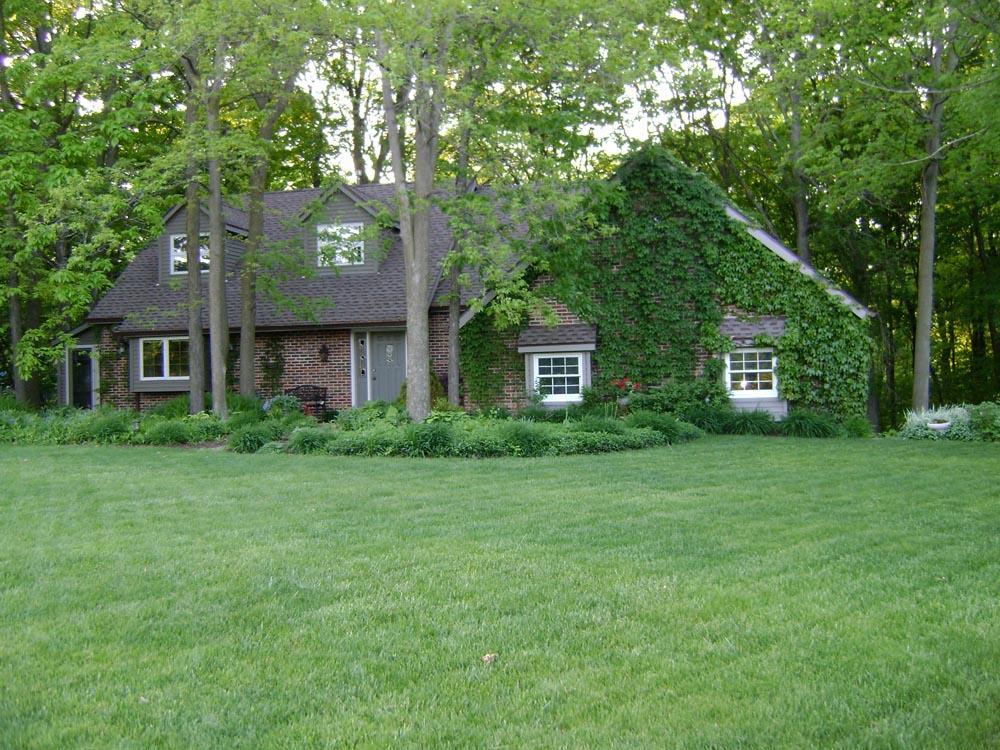 412 Beech Dr., Plymouth, WI 53073