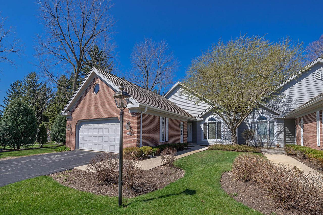 2415 Walnut Grove Ct. #A, Brookfield, WI 53005