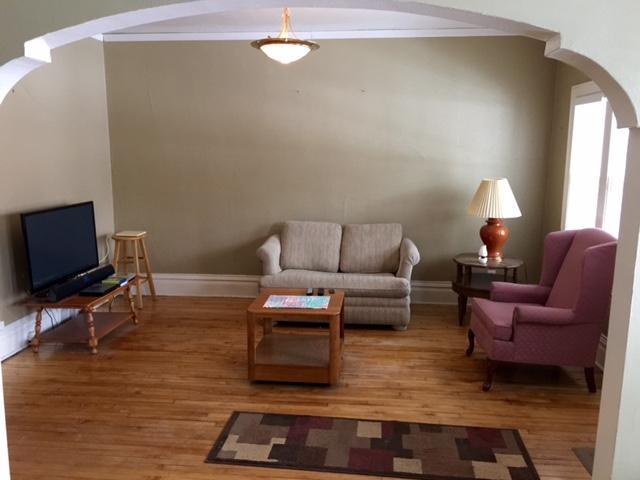 2932 S 11th St, Milwaukee, WI 53215