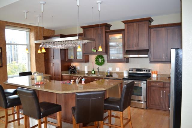 1313 N Franklin Pl #904, Milwaukee, WI 53202