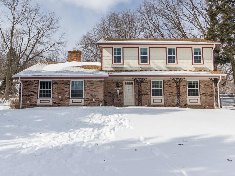 W220N7709 Fieldstone Ln, Lisbon, WI 53089