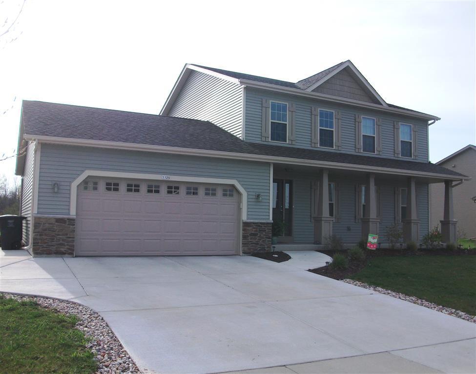 1125 Red Oak Cir, Johnson Creek, WI 53094