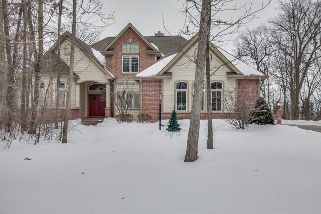 5240 Hickorywood Ct, Mount Pleasant, WI 53403