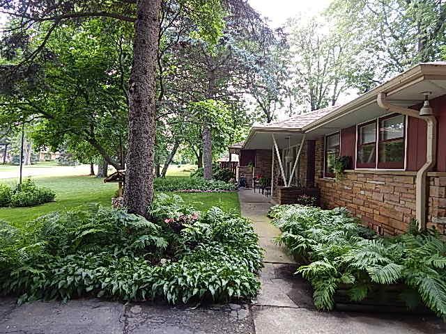 9616 W Forest Park Dr., Hales Corners, WI 53130