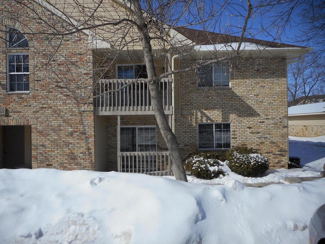 4863 Easy St #4, Delafield, WI 53029