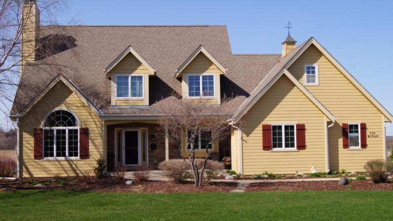 N49W25648 Mckerrow Dr, Lisbon, WI 53072