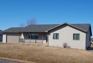 W8138 Beacon St, Onalaska, WI 54650