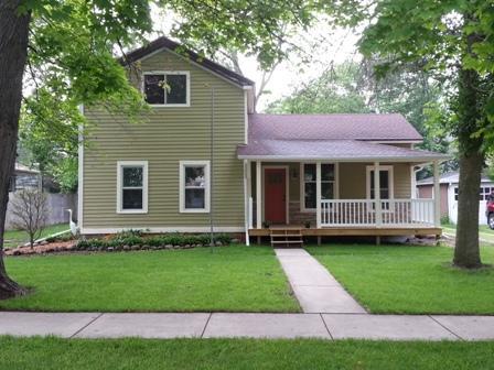 129 S Fourth St, Delavan, WI 53115