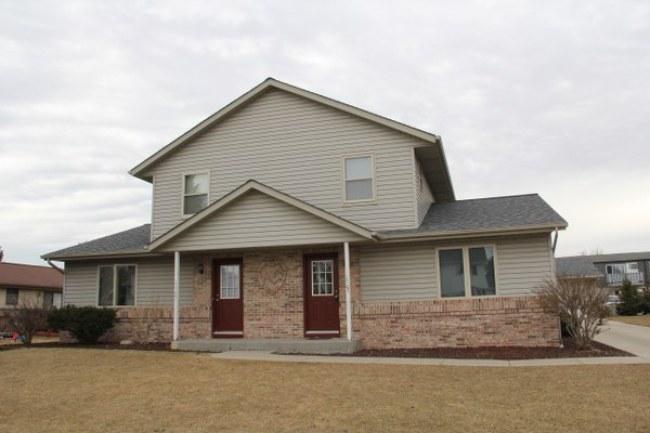 1705 Hans St #1707, West Bend, WI 53090