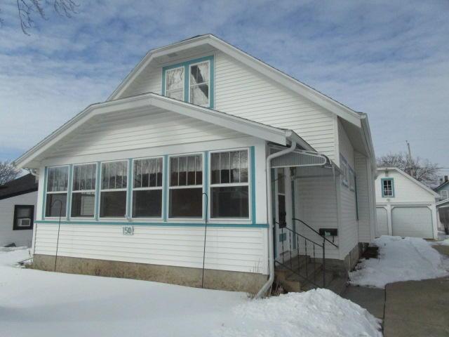 150 Wilson Ave, Waukesha, WI 53186