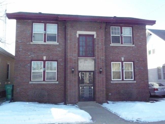 2701 Arlington Ave, Racine, WI 53403