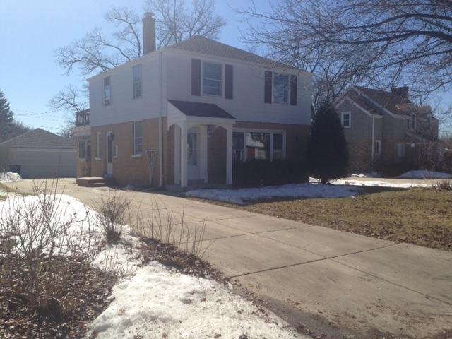 10109 W Nash St, Wauwatosa, WI 53222