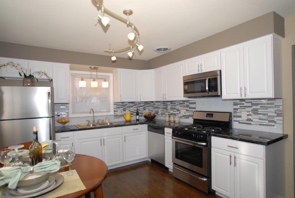 2305 Easy St., Waukesha, WI 53188